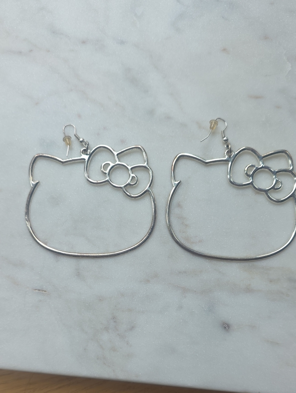 Sanrio Hello Kitty outline silhouette hoop earrings